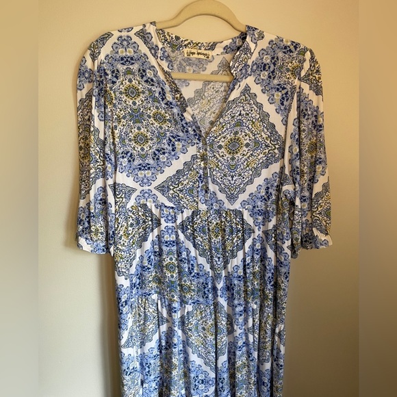 Hope Springs Printed Tiered Midi Dress in Blue and White Size Medium - Picture 3 of 6